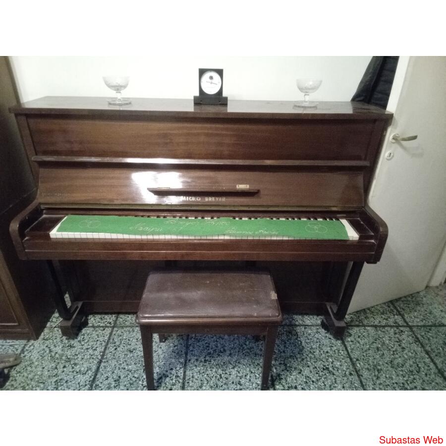 Piano vertical Micro Breyer