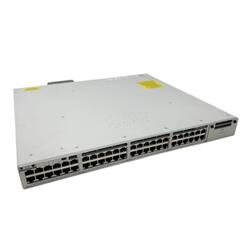 Switch Cisco Catalyst 9300 48 puertos PoE