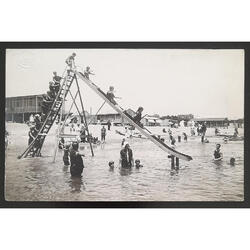 URUGUAY. 1900 PUNTA DEL ESTE BAÑISTAS EN BAÑADORES. LUJO!!