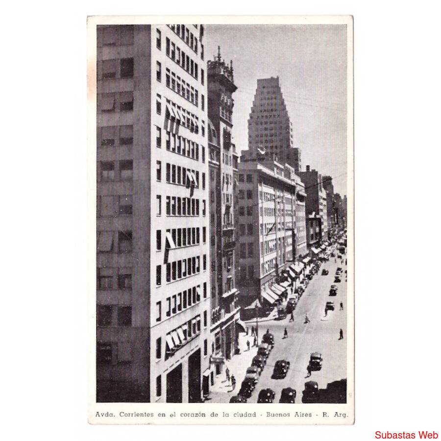 ARGENTINA. Buenos Aires. Avenida Corrientes en el corazón de