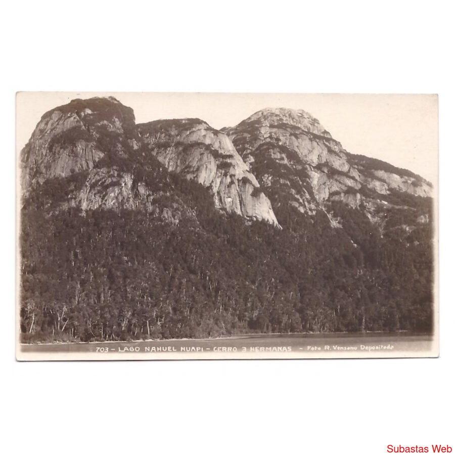 ARGENTINA. Lago Nahuel Huapi. Cerro Tres Hermanas.