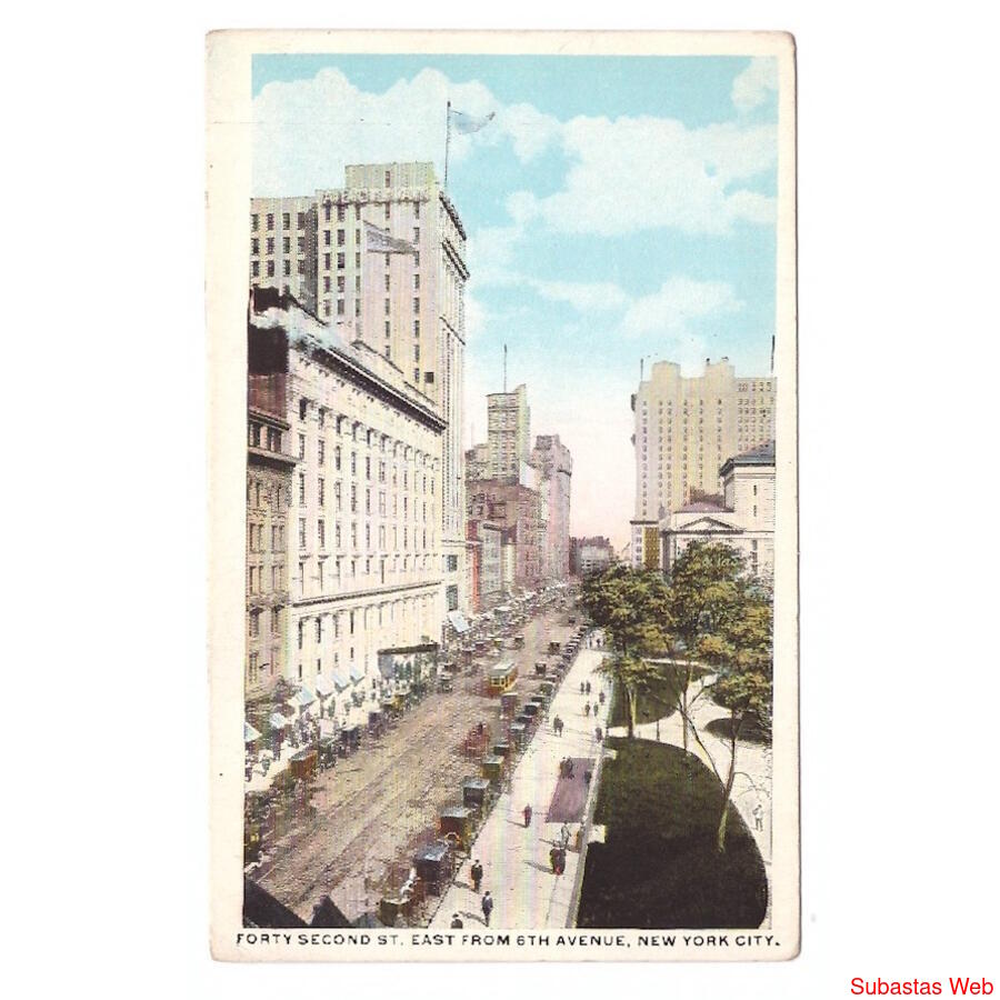 USA. New York City. Forty Secons Street East from 6th Avenue