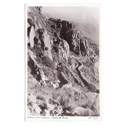 ARGENTINA. Capilla del Monte. Camino al Cerro Urritorco.