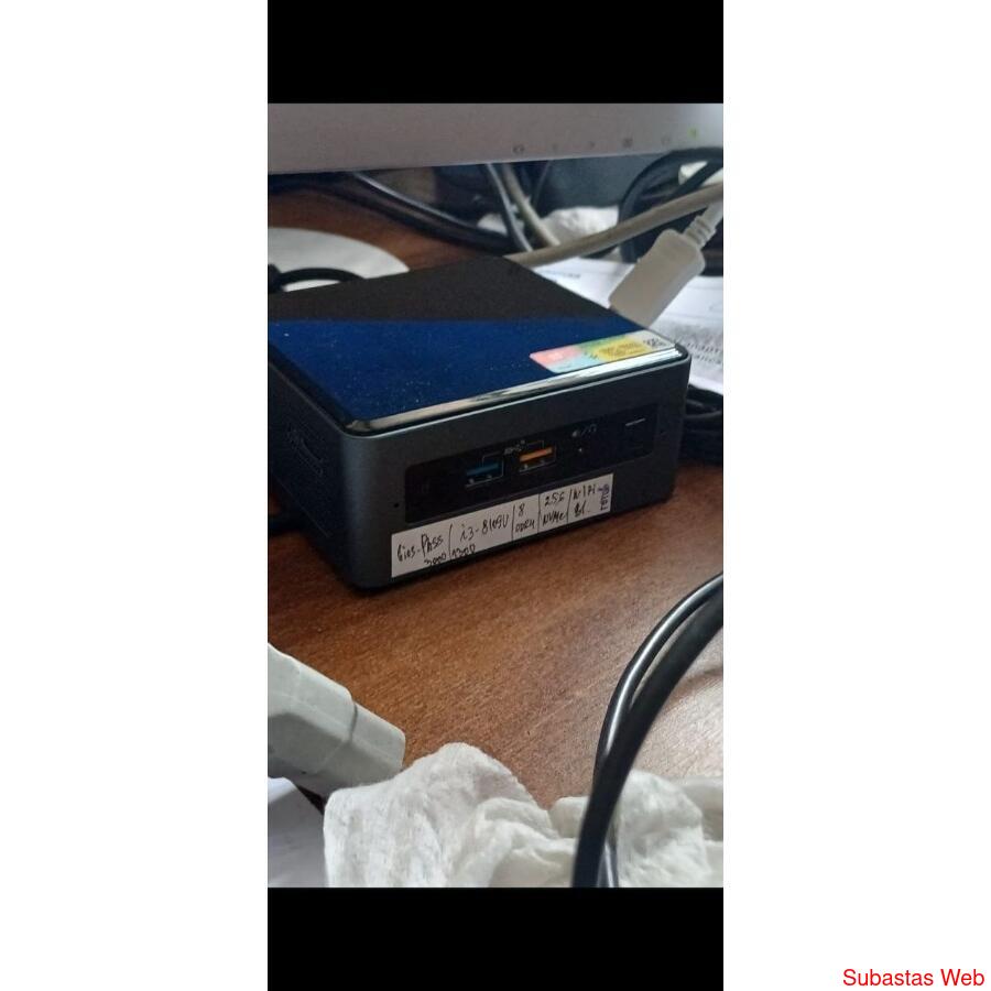 Intel NUC BoxNUC8i3BEH2 – High-performance mini computer